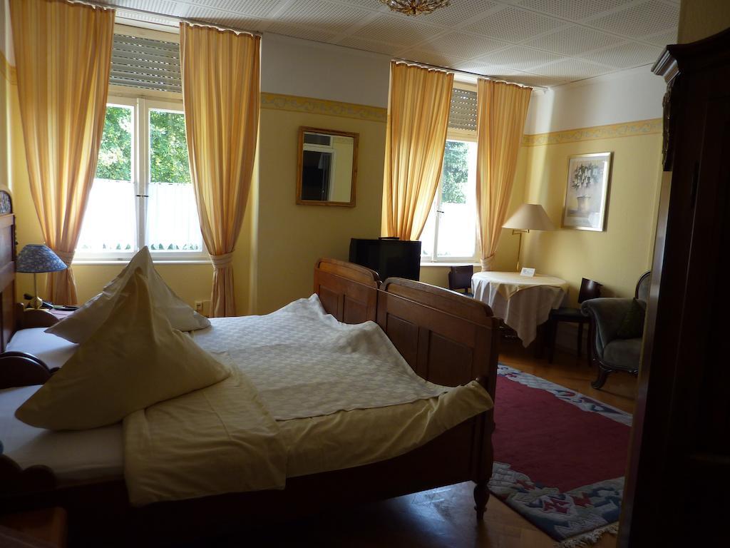 Hotel Waldfriede Darmstadt Buitenkant foto